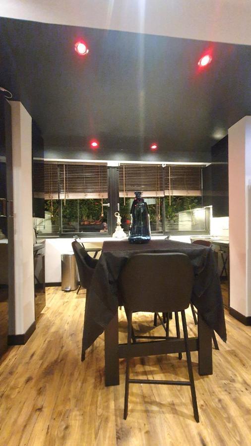 Le K: Upscale Seaside With Japanese Toilet Apartment Marseille