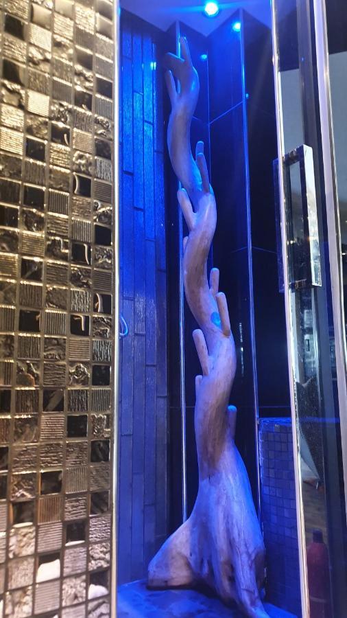 Le K: Upscale Seaside With Japanese Toilet *